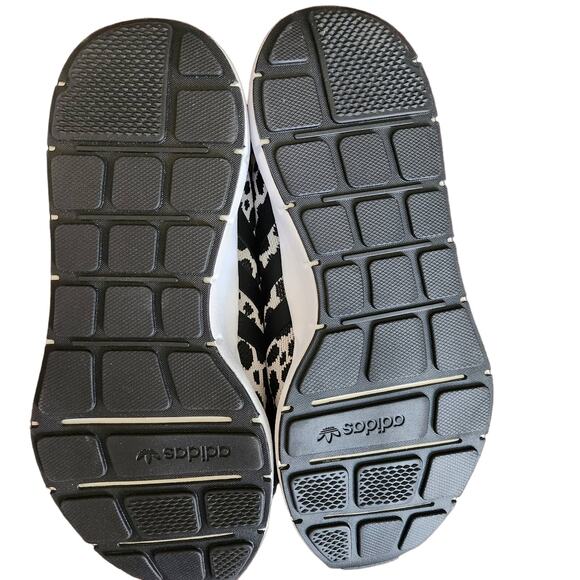 adidas Swift Run W 7 Raw White/Core Black/Carbon - Picture 9 of 9